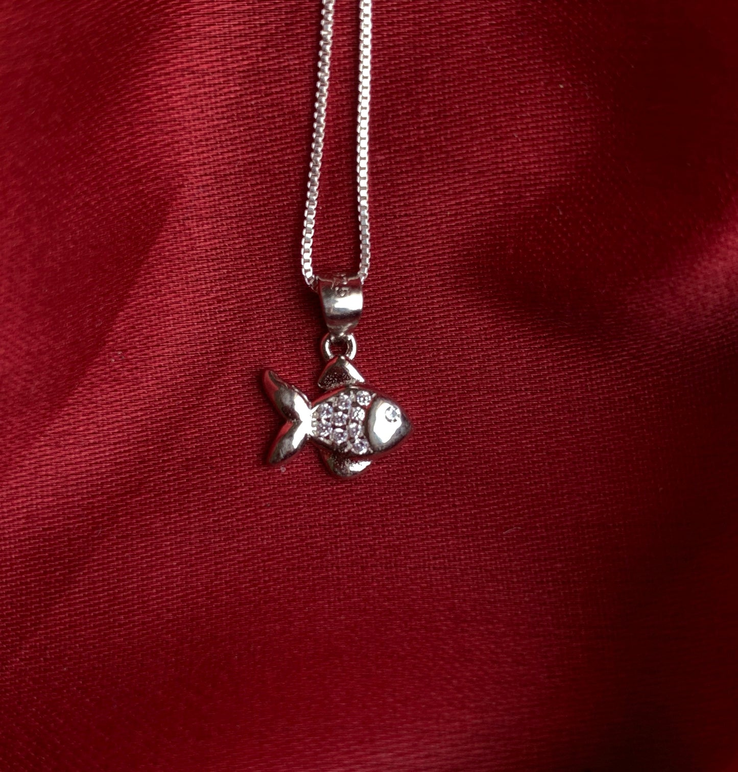 Nemo Pendant with Chain