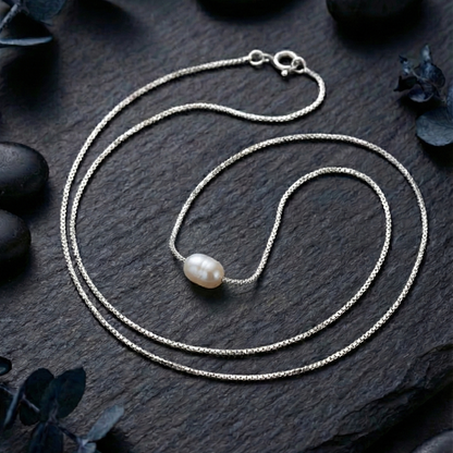 Freshwater Pearl Pendant with Chain
