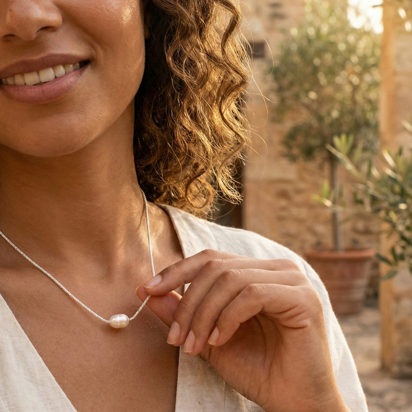 Freshwater Pearl Pendant with Chain
