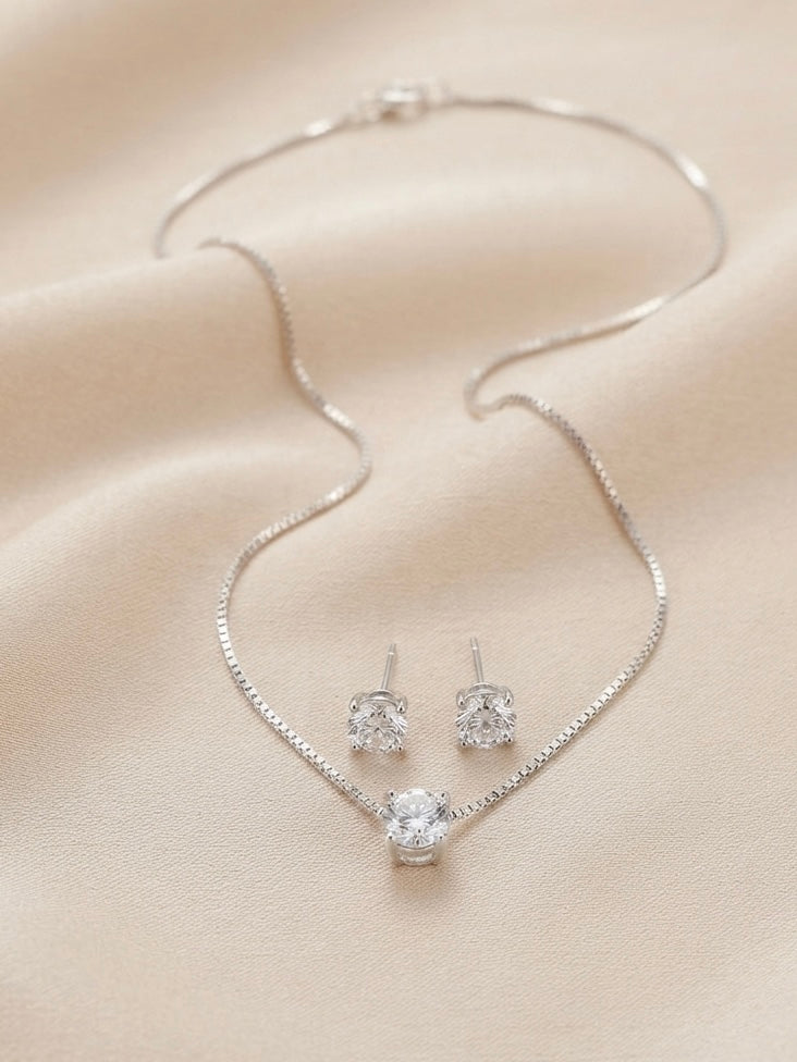 OVANA Eternal Solitare Pendant Set